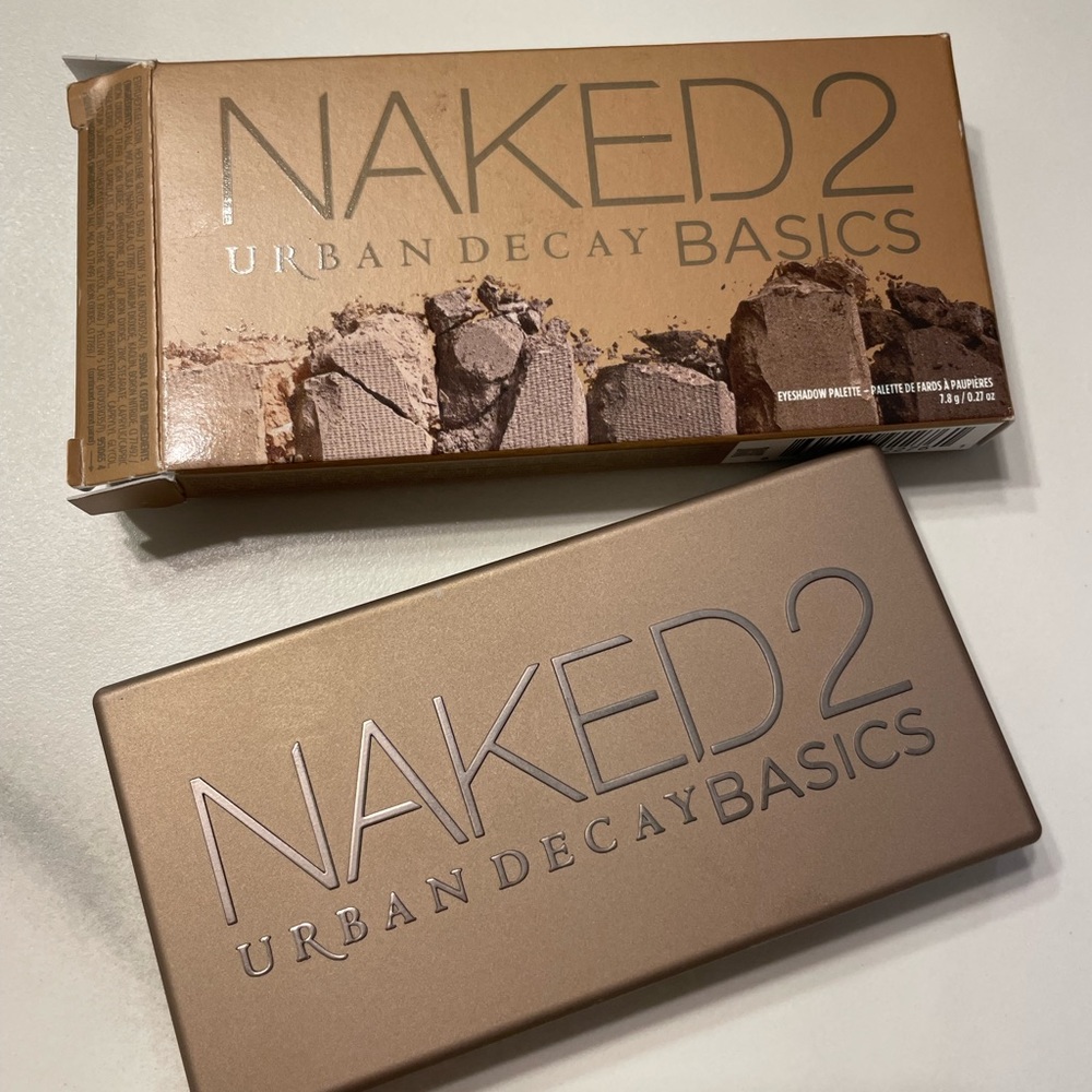 Naked 2 eyeshadow pallet
